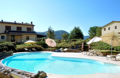 Gambassi Terme Villa | 48 m² Villa ∙ 1 bedroom ∙ 2 guests