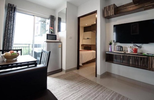 Lat Phrao Hotel | 48 Metro Hotel Bangkok