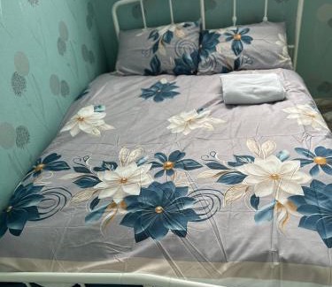 Netley Bed & Breakfast | 48 Moore Crescent
