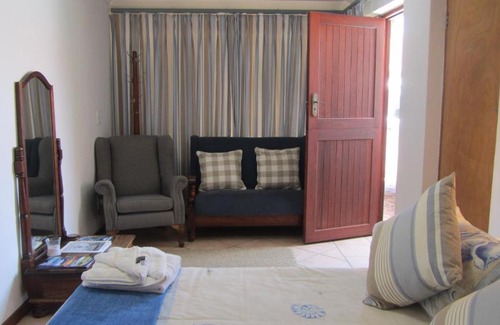 Struisbaai Apartment | 48 on Main