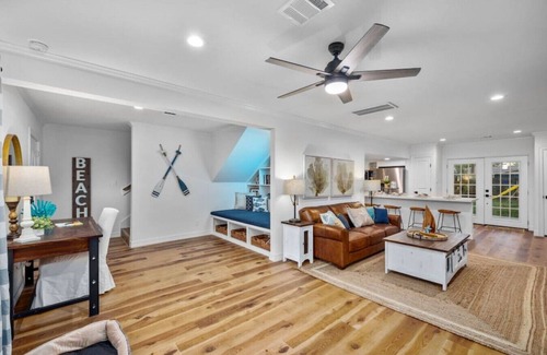 El Lago Apartment | 4807 Pine St, Seabrook