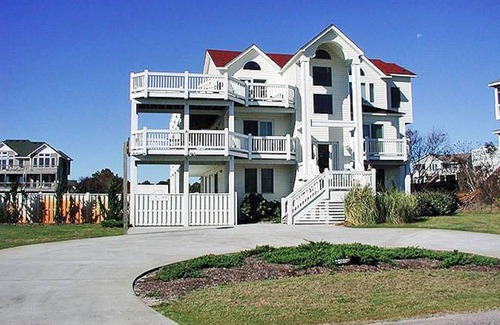 Whalehead Beach House | 481 m² House ∙ 8 bedrooms ∙ 16 guests