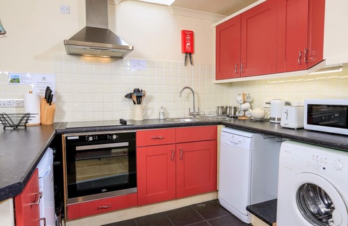 Malborough Cottage | 49 CUMBER CLOSE, family friendly, with a garden in Malborough