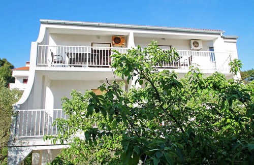 Rab Apartment | 49 m² Apartment ∙ 2 bedrooms ∙ 4 guests