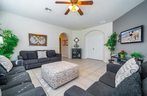 Trafalgar Village House | 4970PMS - Don Caster Home (B)
