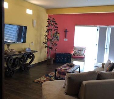 Cerritos Apartment | 4AP Luxury 1 Bedroom 2 Bath Condo Pool Cerritos