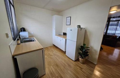 Kambalda Apartment | 4b Kambalda East
