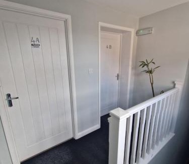 Newark Apartment | 4b Smart Apartments