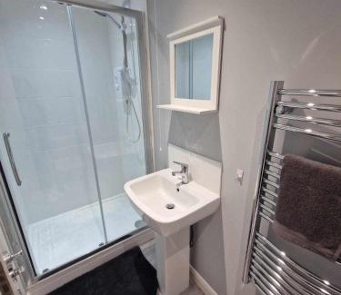 Newark Apartment | 4b Smart Apartments