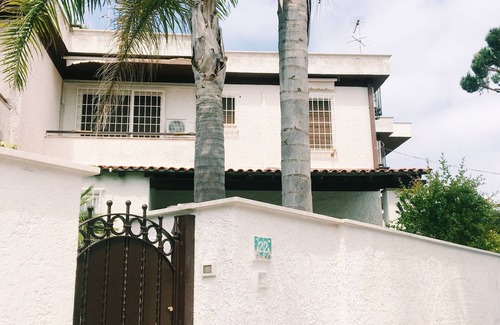 Latina Lido Villa | 4BD, 2 BT Cozy Beach Villa
