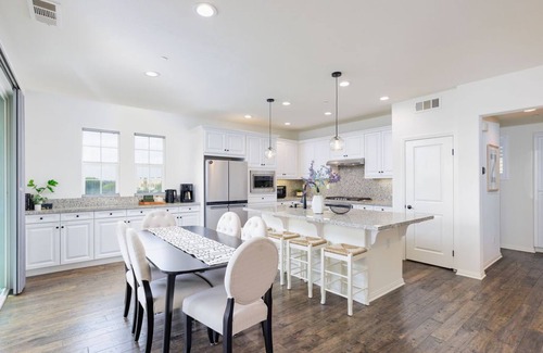 Fullerton House | 4BD 4BA Family Home near Disneyland