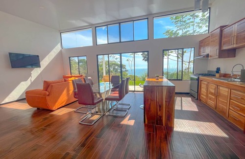 Ballena House | 4bdr Home in Uvita TOROGOZ Private Pool with beautiful Ocean view
