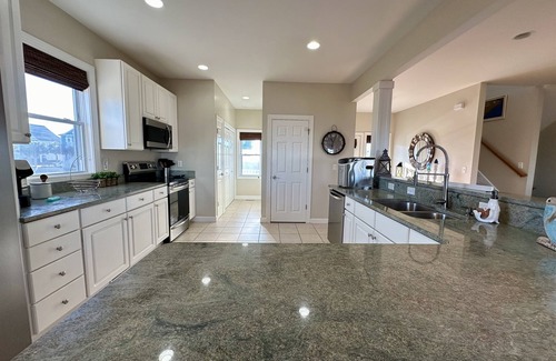 McCutcheon Field House | 4bed N Topsail Sound front home, Ocean Views, pool