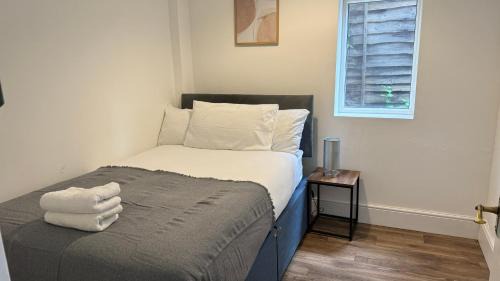 Aylesbury House | 4Bedroom house at Town Centre with Free Driveway Parking