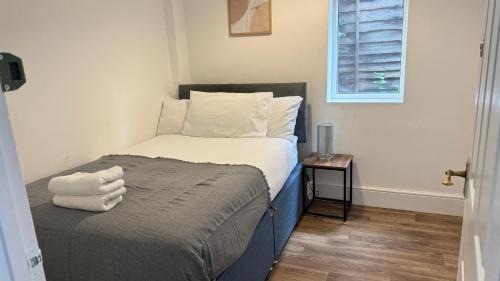 Aylesbury House | 4Bedroom house at Town Centre with Free Driveway Parking