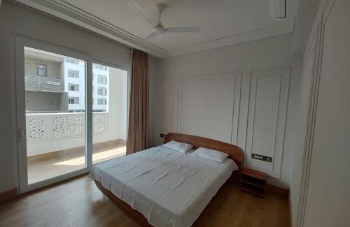 DLF Phase 5 Apartment | 4BHK Luxury Apartment in Gurugram bnb