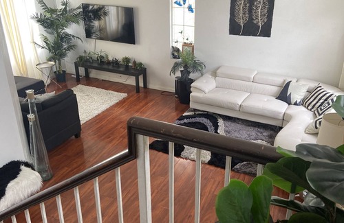 San Jacinto House | 4Br, 2100 sqft Beautiful Bungalow in San Jacinto, California. Near MSJC.