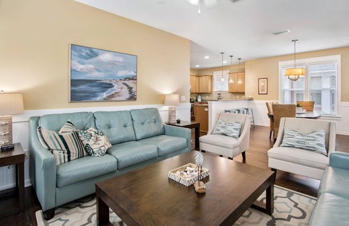 Laurel Grove House | 4BR Beach Cottage w/TWO (2) 6-SEAT GOLF CARTS! Golf Course Views, Pool, Tram