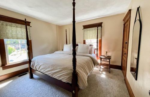 Millersburg House | 4BR-Beautiful Historic Home