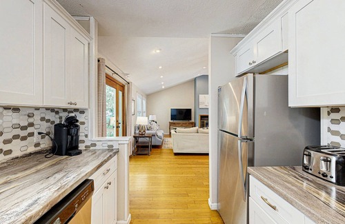 Colington House | 4BR Dog Friendly | Fireplace | Theater Room