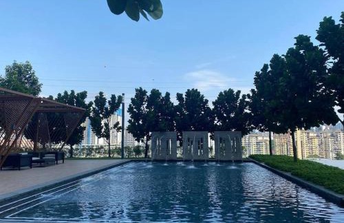 Taman Pertama Apartment | 4BR Family Room MVertica near MRT by RumaBnB