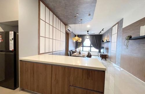 Taman Pertama Apartment | 4BR Family Room MVertica near MRT by RumaBnB
