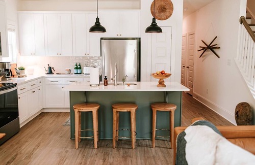 Athens House | 4BR Game Day Escape by MHM Luxury Properties