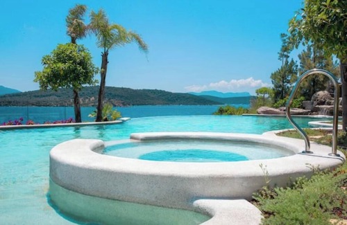 Milas Villa | 4BR Garden Villa Private Pool Aegean Elegance
