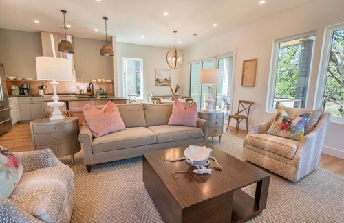 North Charleston House | 4br Luxury Home Park Circle - Heated Pool!