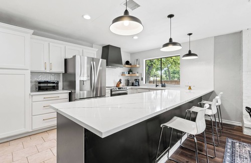 Bedford House | 4BR+Ping Pong+2500 sq ft