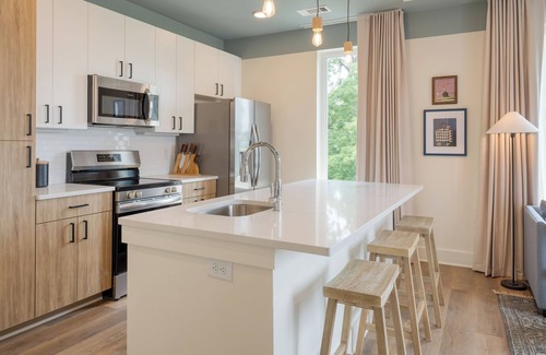 12 South House | 4BR Suite w/Balcony | 12South | The Gilmore Hotel