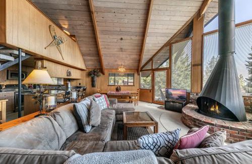 Lake Forest House | 4BR Tahoe Retreat in Prime Location