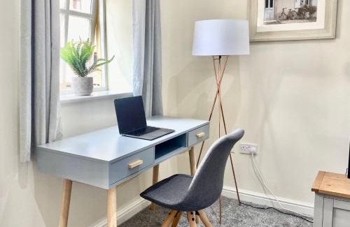 Lichfield Apartment | 4c Gaia Lane