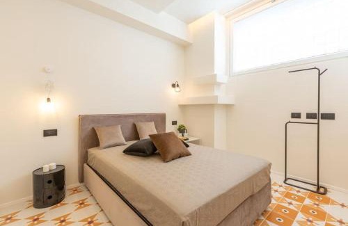 Zona Solari Apartment | 4FO6 Navigli-Duomo -Yellow Chic Apartment -