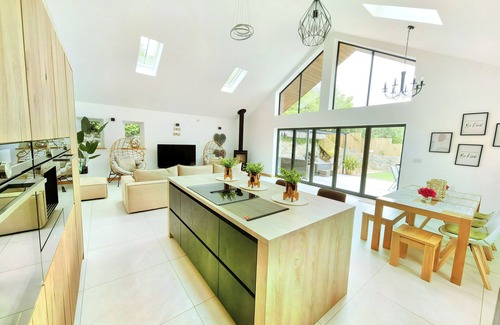 Stenalees House | 4miles Eden Project, Beach & Harbour. Private Location. Whealchair Friendly