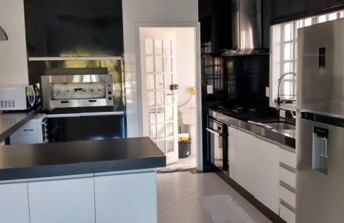 Guarutuba House | 4suites arcond wifi600meg cond fech prox praia