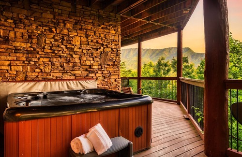 Pittman Center Cabin | 4Suites | AugDeal | View | HotTub | FirePit | GmRm