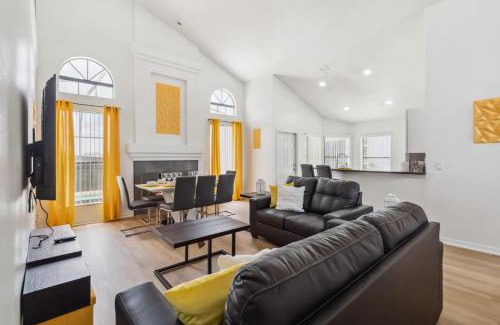Lake Davenport Estates House | 5-3 Private Pool House Near All Famous Attractions!