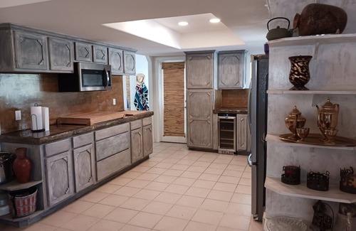 Twentynine Palms Villa | 5 Acre Elegant Villa, POOL, Ebikes, Game Room, and Walk to JT National Park