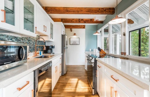 Bremerton House | 5 Acre Waterfront Compound - 5 Homes, sleeping 32!
