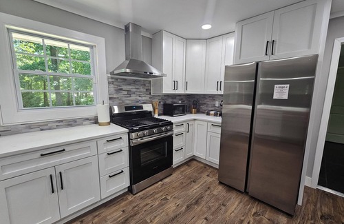 Conyers House | 5 Acres Good Vibes and Tranquility In Conyers - Events, Celebrations, Welcomed
