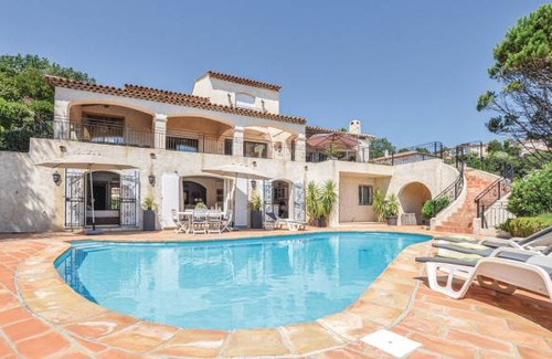 Les Adrets-de-l'Esterel House | 5 bedroom accommodation in Les Adrets d l'Estérel
