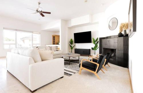 Central Scottsdale Apartment | 5 bd Luxury Oasis Heated Pool Spa Pickle Ball