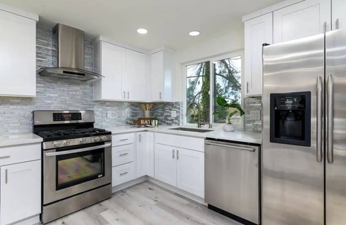 Cedar Hills House | 5-BDR, Family Friendly, Extended Stay, Remodelednn