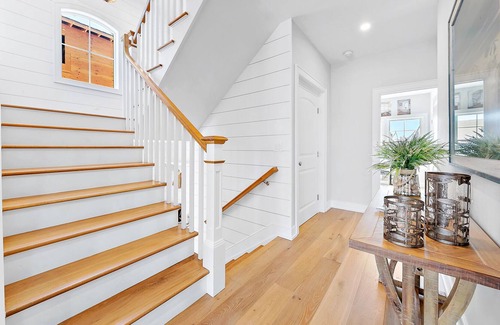 South Beach Haven House | 5 Bdrms - 3 1/2 Baths - Sleeps 16