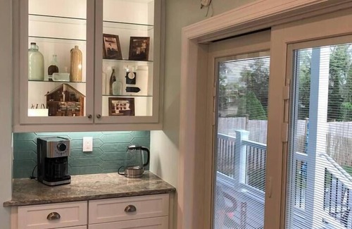 West Cape May House | 5 bed 4.5 bath w/heatable pool 5 blocks from beach