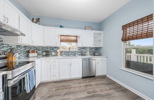 Morgantown House | 5 BED/5 BATH BEACH HOME!⭐️PRIVATE HEATED POOL!⭐️SLEEPS 16⭐️WALK TO THE BEACH!