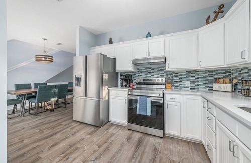 Morgantown House | 5 BED/5 BATH BEACH HOME!⭐️PRIVATE HEATED POOL!⭐️SLEEPS 16⭐️WALK TO THE BEACH!