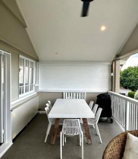 Newtown House | 5 Bed 5 Bath Urban Getaway Ipswich Central
