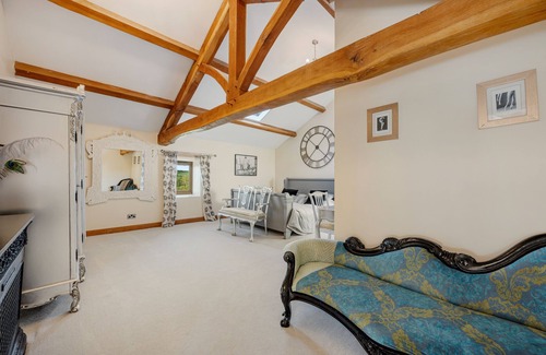 Ripley House | 5-bed Country Retreat in Harrogate With Hot Tub